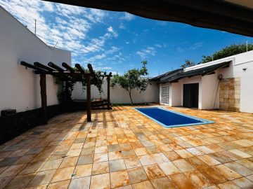 Casa Duplex - Venda - Cidade Jardim - Uberlândia - MG